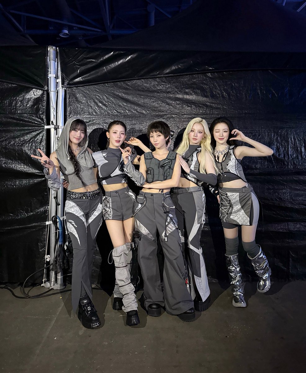 justme_iidle's tweet image. can’t unsee them while thinking about the solo leveling arise lore like i need that hunter/super hero concept for next cb