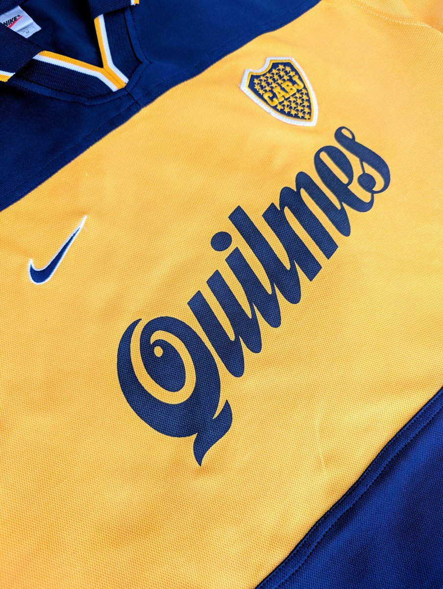 polyester_fever's tweet image. 🚨Vinted Bargain🚨
Boca Juniors 98/00 in mint condition. Done everything I can to authenticate this shirt and I am pretty certain it's a legit S American version (waiting for someone to burst my bubble).