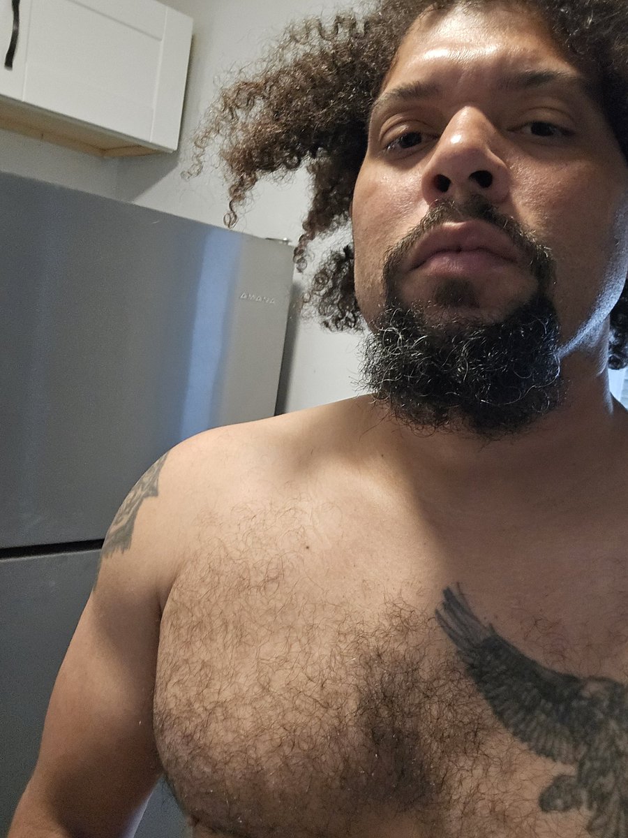 Strengthchaser's tweet image. &quot;Corduroy Trues, with the skull cap
I just woke up, tell me where the drugs at&quot; 😆 
From 210 lbs to currently 193 lbs - a few more lbs of fatloss and I&apos;m going to start looking diced 💪🏼