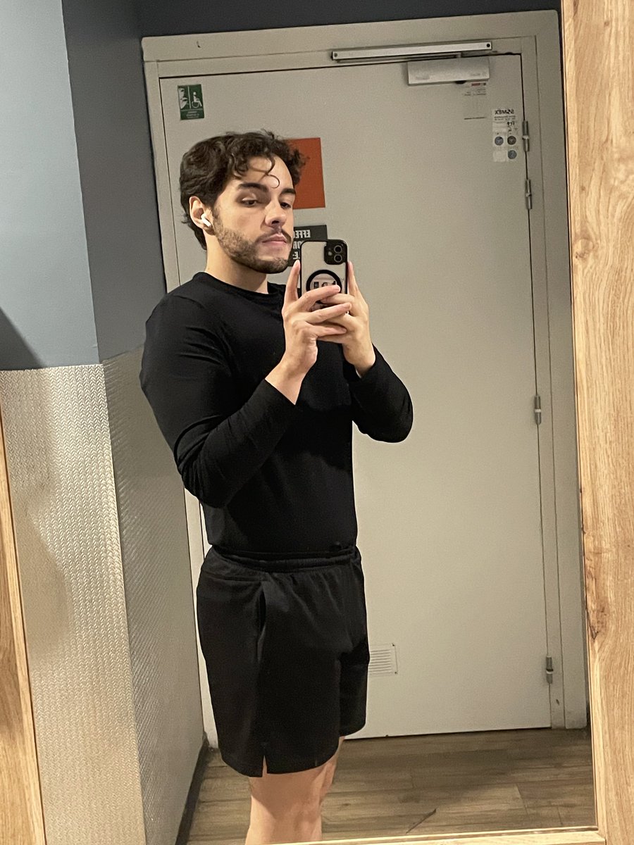 Rouxiuum's tweet image. Un très bon mois  #LGBTQIAEndOfJuly