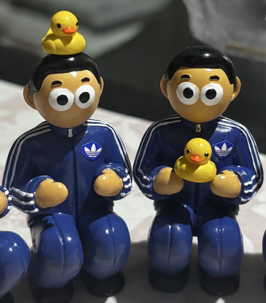 MinaIsLate's tweet image. Duck Joon 💛