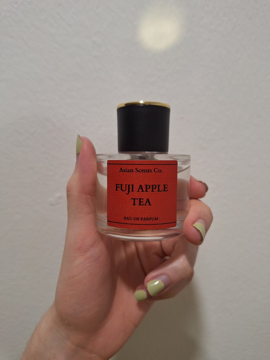 emohoetion's tweet image. bought new sunscreen + perfume came in the mail =D