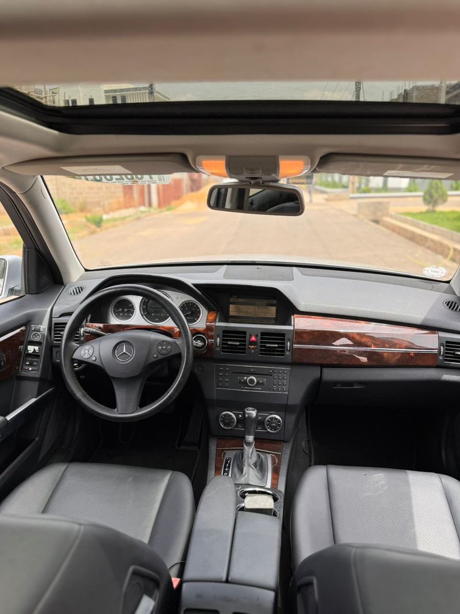 Automall_ng's tweet image. Foreign used Mercedes Benz GLK350 2010 model
Price:17.5m
Duty: paid
Location: Kaduna
#BigBrotherNaija
@__yellows @abujastreets
Retweet pls馃檹