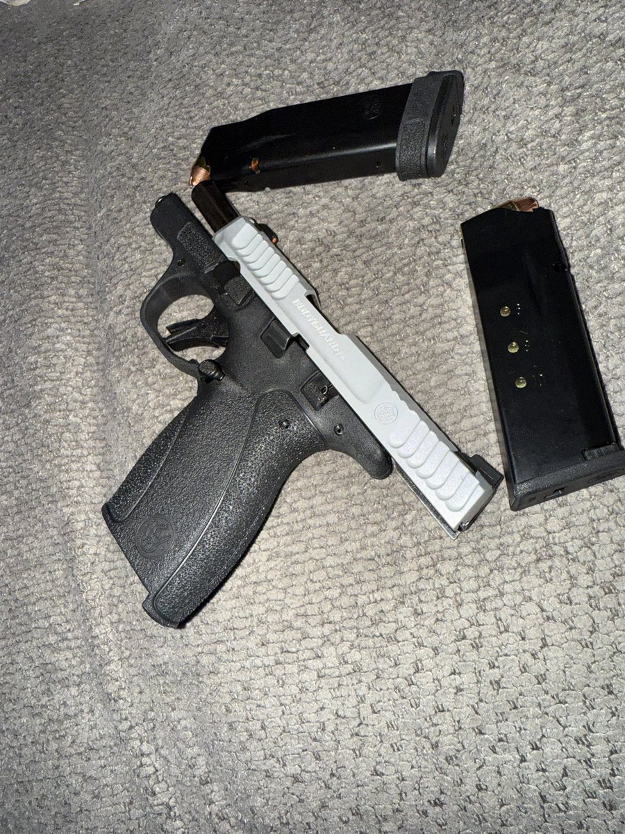 kadklp's tweet photo. @ninadelaflores Perfect summer gun. I love mine and shoots smooth as heck https://t.co/pGLEL56ofW