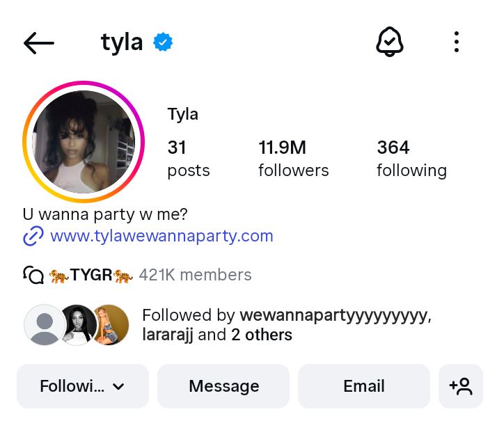 Tylaseethal12's tweet image. Tyla has surpassed 11.9 m followers on Instagram
Just 1 follower away from clocking 12 m
Go and follow her now 🙃