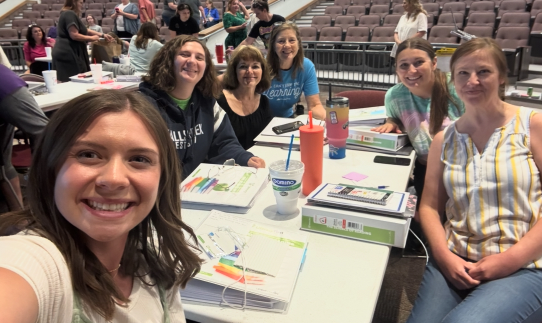 ShawneePublic's tweet image. Big shoutout to our Pre-K–2 teachers who spent last week diving deep into Literacy First training!
We know our young Wolves are going to benefit in a big way thanks to all your hard work and dedication!
#GoWolves #ShawneeStrong #OklaEd