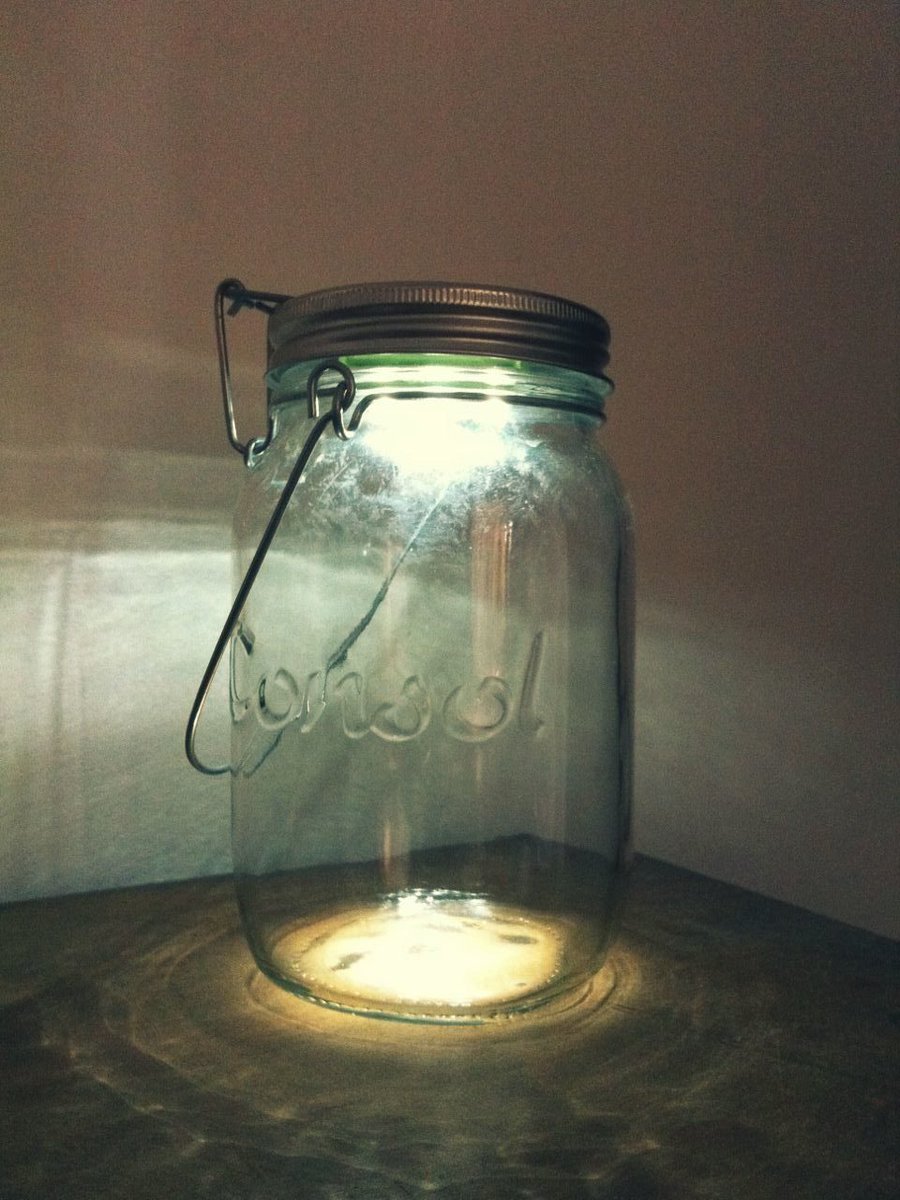 CRayBrower209's tweet image. Give a new glow to a 1L Consol jar! Add LED lights + a solar panel for a stunning, eco-friendly lantern. Perfect for day-to-night shine! 🌞💡✨

#Upcycle #SolarLight #DIYDecor #EcoFriendly #ConsolJarCrafts
 LocalInfoForYou.com/313496/consol-…