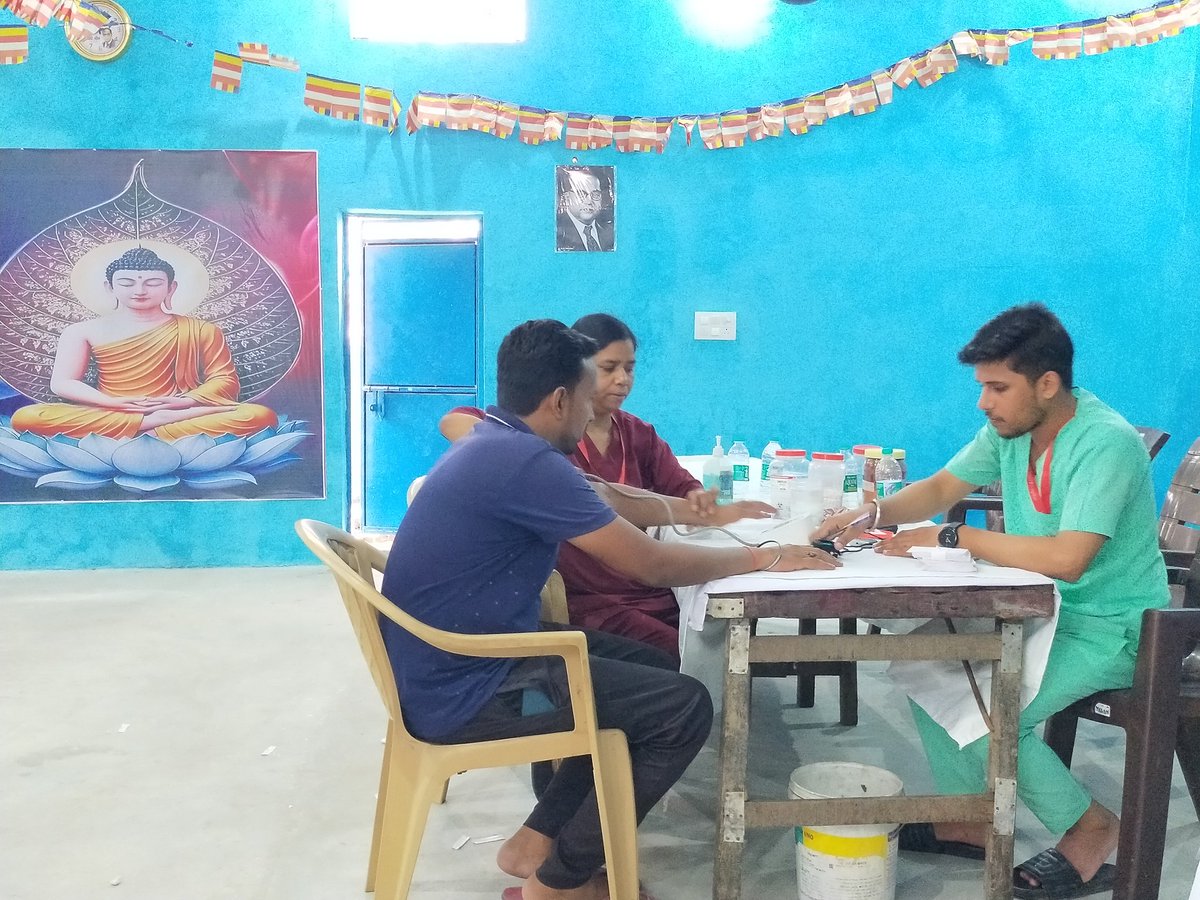 Pradeep16217665's tweet image. अष्टसील बुद्ध विहार भारत नगर गाजियाबाद में आज दिनांक 27/07/2025 चिकित्सा शिविर लगाया गया।