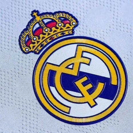 TheGuardiolaSch's tweet image. 🚨❗️𝗕𝗥𝗘𝗔𝗞𝗜𝗡𝗚: Real Madrid sent an ultimatum to the Manchester City management:
"Either accept €150-200m for RODRI or lose him for free in summer 2034." 💣