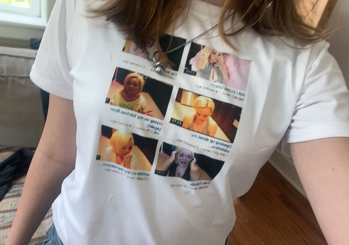 Asstr1d_'s tweet image. this shirt my brother got me ..?