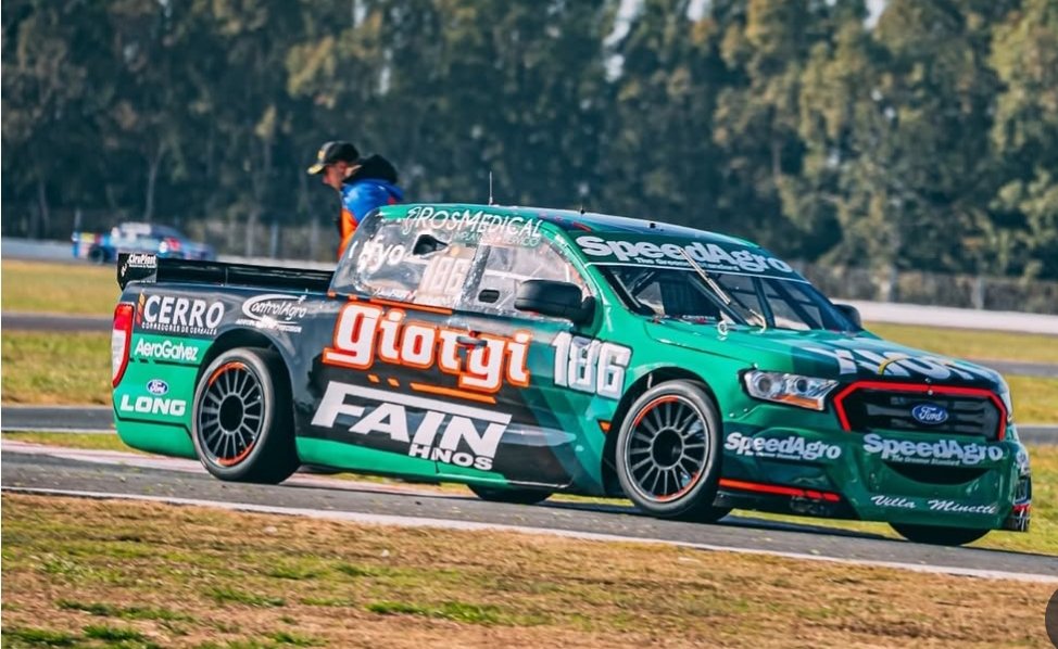 Victoria N°21 de Nacho Fain en las categorías de la ACTC:
1 TC Pista 
1 TC Pick Up
7 TC Pista Pick Up 
5 TC Mouras
7 TC Pista Mouras
Le falta ganar en el TC nomas.
<a href="/nacho_fain/">Eldomador🏁</a>