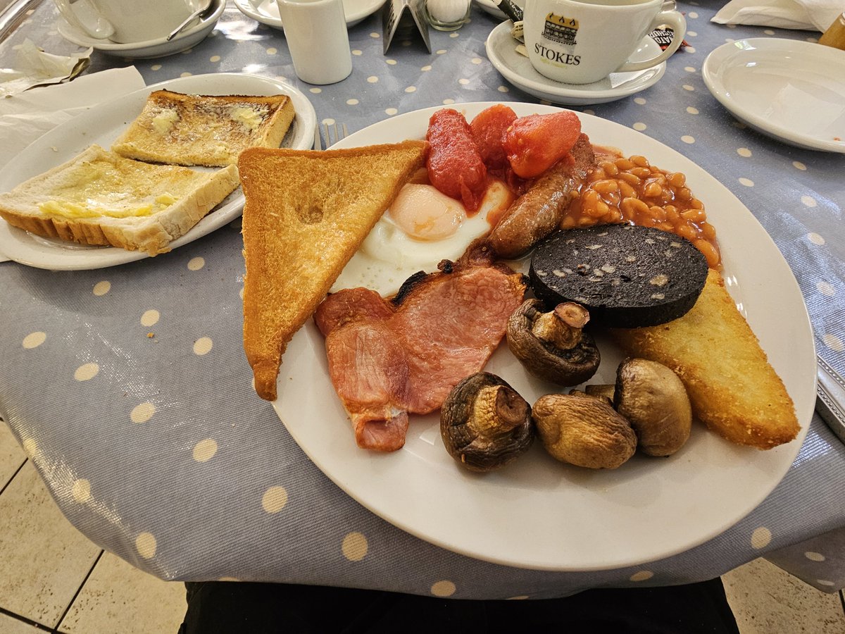 tractorman07's tweet image. A beautiful breakfast had at @BLYTONIC this morning 👌