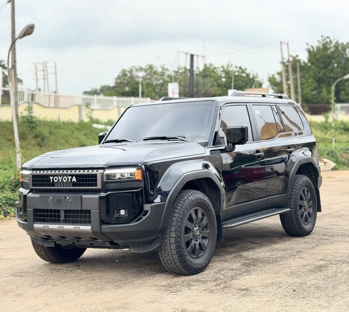 Automall_ng's tweet image. Toyota Land Cruiser Prado
Price:128m
Location: Abuja
@abujastreets @__yellows
Retweet pls馃檹
