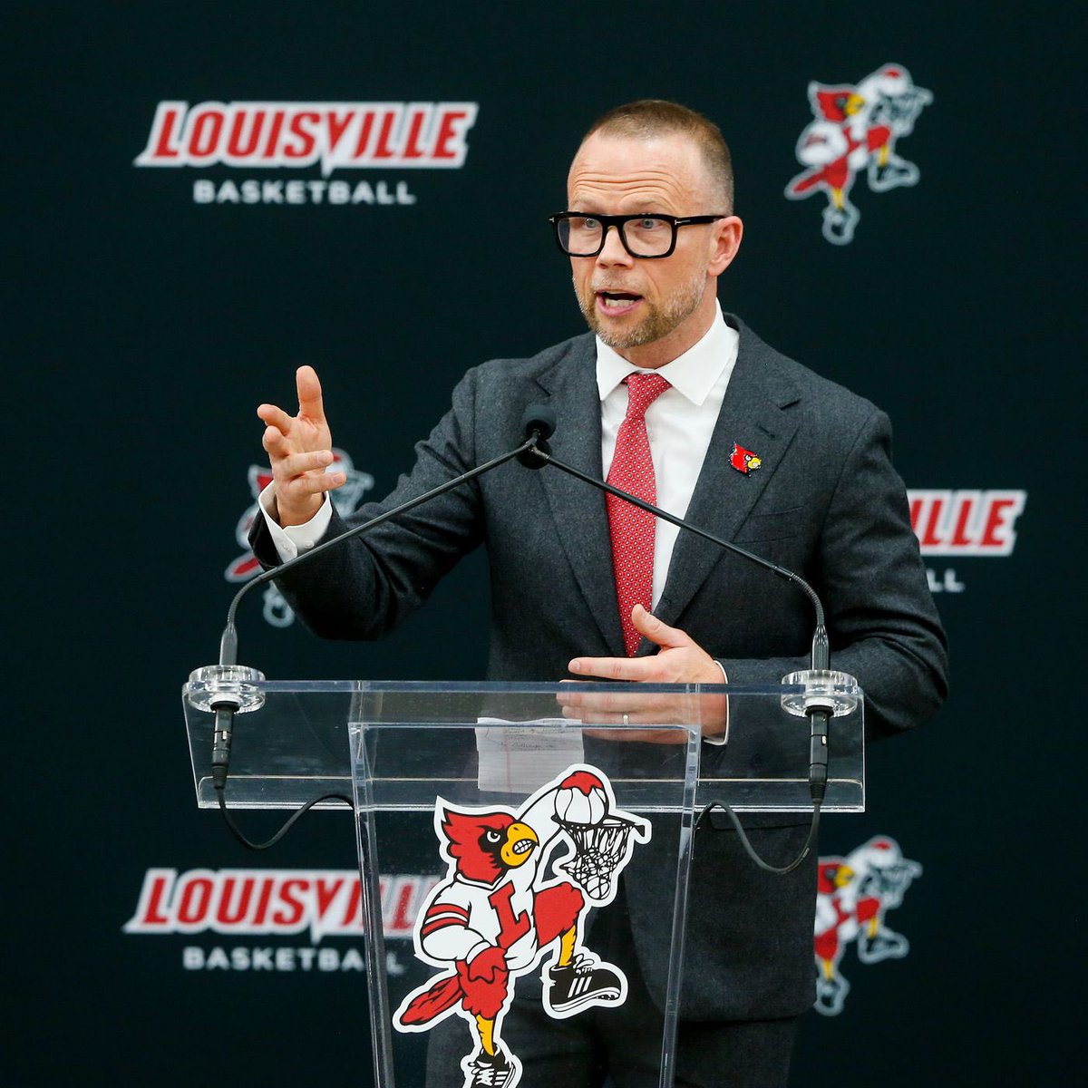 _Cardiac_Card's tweet image. Less than 100 Days Until hoops in The Ville 👏.
