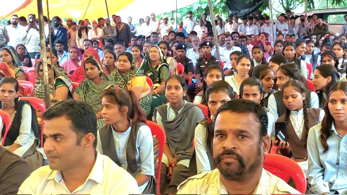 Dr. Manju Baghmar (@manjubaghmar) on Twitter photo рдкреНрд░рддрд╛рдкрдЧрдврд╝ рдЬрд┐рд▓реЗ рдореЗрдВ 'рд╣рд░рд┐рдпрд╛рд▓реЛ рд░рд╛рдЬрд╕реНрдерд╛рди' рдЕрднрд┐рдпрд╛рди рдХреЗ рддрд╣рдд рдЬрд┐рд▓рд╛ рд╕реНрддрд░реАрдп рд╡рди рдорд╣реЛрддреНрд╕рд╡ рдХреЛ рд╕рдВрдмреЛрдзрд┐рдд рдХрд░ рд╡реГрдХреНрд╖рд╛рд░реЛрдкрдг рдХрд┐рдпрд╛ред
рдкреНрд░рдзрд╛рдирдордВрддреНрд░реА рдирд░реЗрдВрджреНрд░ рдореЛрджреА рдХреЗ 'рдПрдХ рдкреЗрдбрд╝ рдорд╛рдБ рдХреЗ рдирд╛рдо' рдЕрднрд┐рдпрд╛рди, рдореБрдЦреНрдпрдордВрддреНрд░реА рдЬреА рдХреЗ рдиреЗрддреГрддреНрд╡ рдореЗрдВ рд░рд╛рдЬреНрдп рд╕рд░рдХрд╛рд░ тАЬрд╡рд┐рд░рд╛рд╕рдд рднреА, рд╡рд┐рдХрд╛рд╕ рднреАтАЭ рдХреЗ рд╕рдВрдХрд▓реНрдк рдХреЗ рд╕рд╛рде рдХрд╛рд░реНрдп рдХрд░ рд░рд╣реА рд╣реИред
<a href="/RajCMO/">CMO Rajasthan</a> рдкреНрд░рддрд╛рдкрдЧрдврд╝ рдЬрд┐рд▓реЗ рдореЗрдВ 'рд╣рд░рд┐рдпрд╛рд▓реЛ рд░рд╛рдЬрд╕реНрдерд╛рди' рдЕрднрд┐рдпрд╛рди рдХреЗ рддрд╣рдд рдЬрд┐рд▓рд╛ рд╕реНрддрд░реАрдп рд╡рди рдорд╣реЛрддреНрд╕рд╡ рдХреЛ рд╕рдВрдмреЛрдзрд┐рдд рдХрд░ рд╡реГрдХреНрд╖рд╛рд░реЛрдкрдг рдХрд┐рдпрд╛ред
рдкреНрд░рдзрд╛рдирдордВрддреНрд░реА рдирд░реЗрдВрджреНрд░ рдореЛрджреА рдХреЗ 'рдПрдХ рдкреЗрдбрд╝ рдорд╛рдБ рдХреЗ рдирд╛рдо' рдЕрднрд┐рдпрд╛рди, рдореБрдЦреНрдпрдордВрддреНрд░реА рдЬреА рдХреЗ рдиреЗрддреГрддреНрд╡ рдореЗрдВ рд░рд╛рдЬреНрдп рд╕рд░рдХрд╛рд░ тАЬрд╡рд┐рд░рд╛рд╕рдд рднреА, рд╡рд┐рдХрд╛рд╕ рднреАтАЭ рдХреЗ рд╕рдВрдХрд▓реНрдк рдХреЗ рд╕рд╛рде рдХрд╛рд░реНрдп рдХрд░ рд░рд╣реА рд╣реИред
<a href="/RajCMO/">CMO Rajasthan</a>