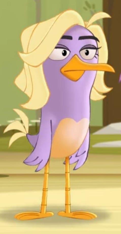 ABAnythingBot's tweet image. Robin just threw a pack of Transformers Telepods at Neiderflyer!