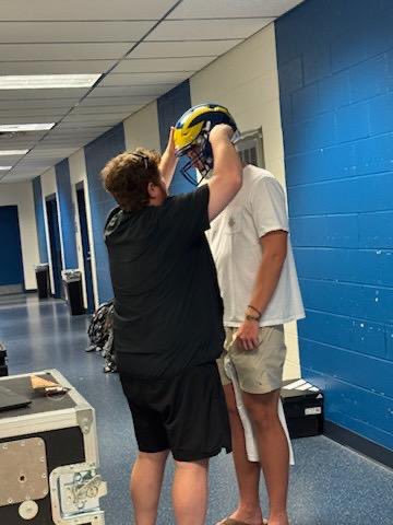 DelawareEQ's tweet image. The crew back in action getting @Delaware_FB ready for @ConferenceUSA and FBS football. The fun starts today.
#TeamBehindTheTeam
