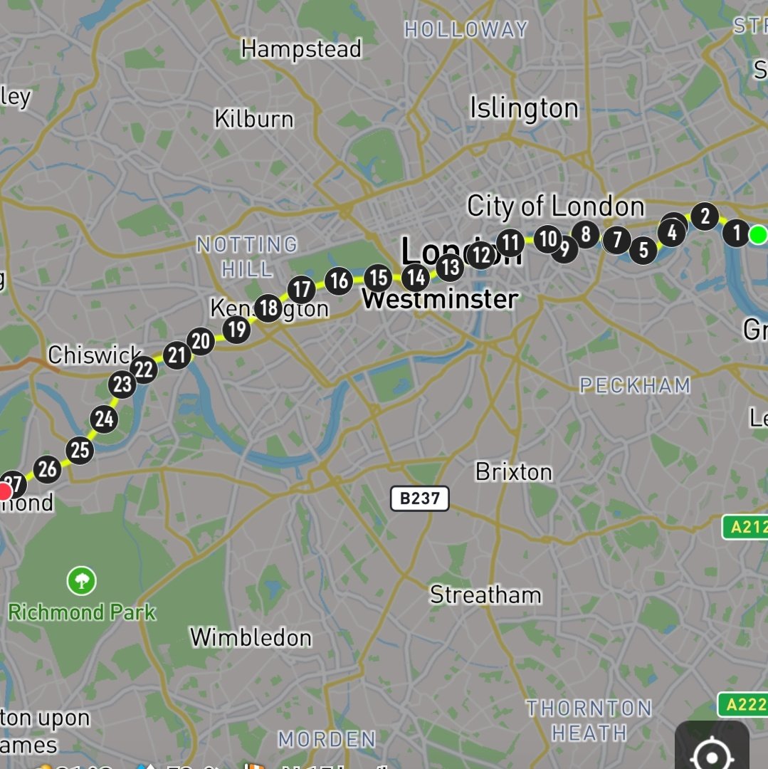 BerkeleySqB's tweet image. Nice 27k afternoon run from Canary Wharf to Richmond. 1st 9k from Canary Wharf to St James&apos;s Park with Ellie. (S)