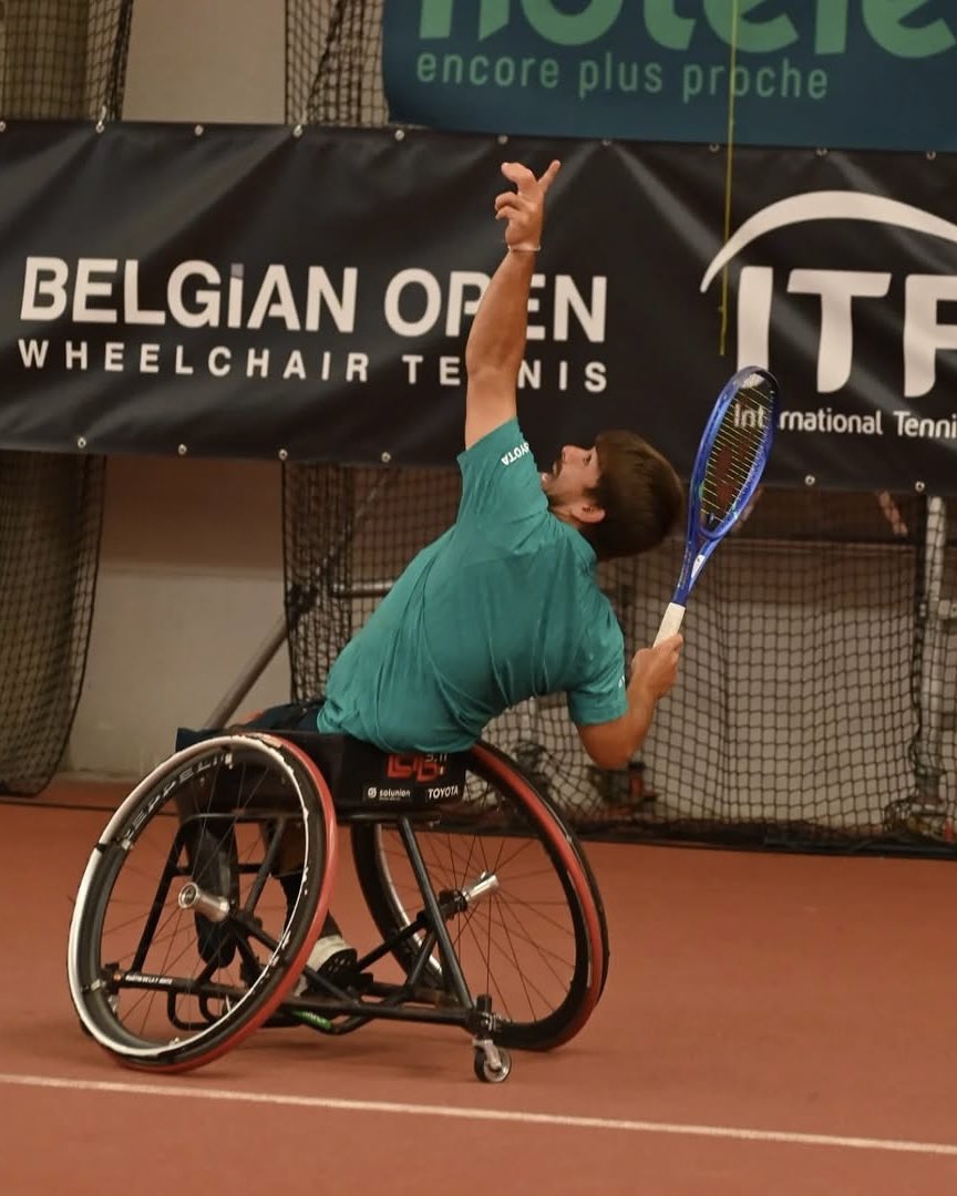 RFETenis's tweet image. 𝐍𝐨 𝐬𝐞 𝐜𝐚𝐧𝐬𝐚 𝐝𝐞 𝐠𝐚𝐧𝐚𝐫 🤩
🇪🇸 Martín de la Puente consigue otro título, esta vez en el #ITF Belgian Open ♿️🇧🇪 como N1 del cuadro y ganando al estadounidense Casey Ratzlaff por 7-5 4-6 6-4
¡Eres enorme, Martín! 👏❤️
📸 @TheBelgianOpen