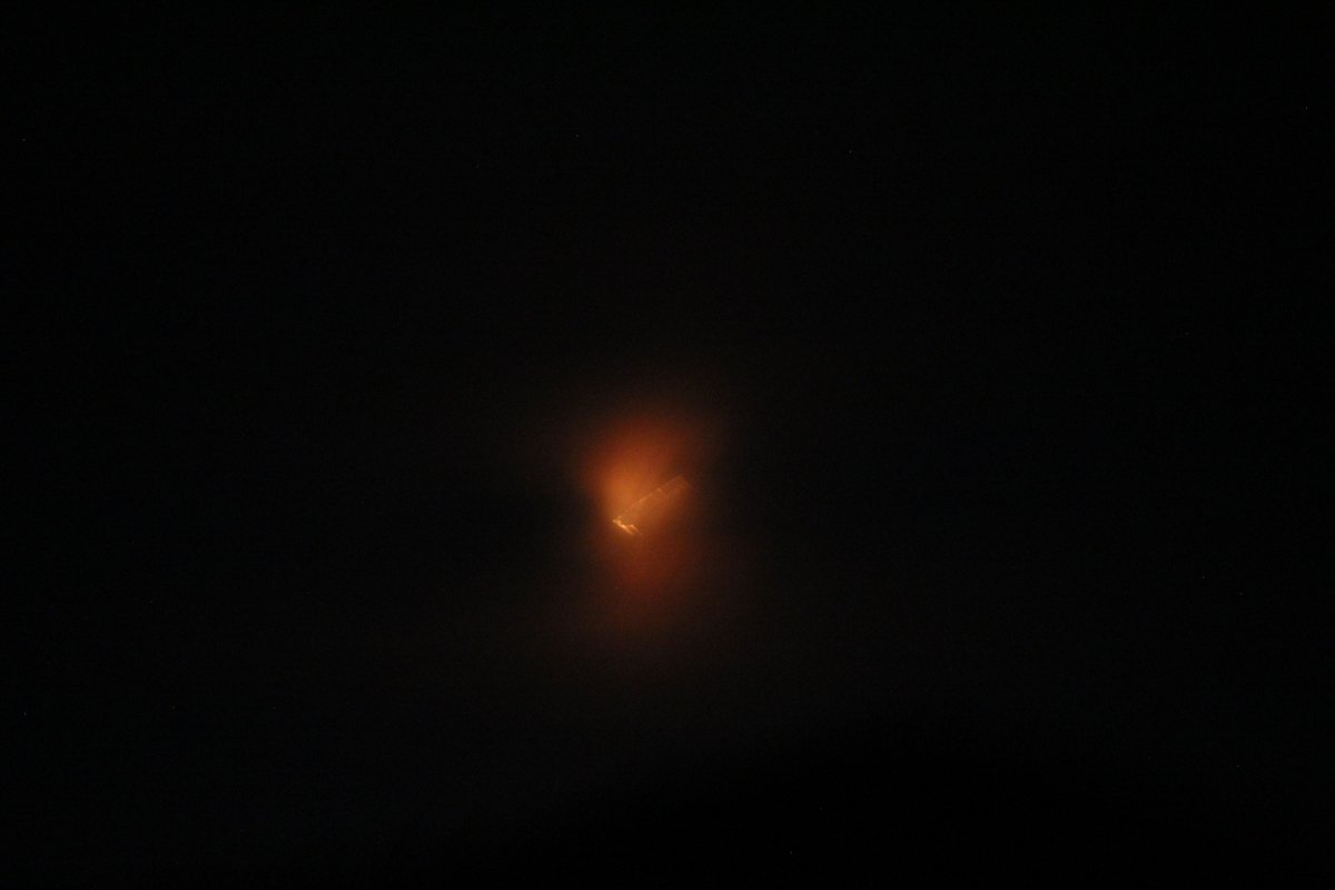 MojaveSpotter's tweet image. Bad camera + low light conditions make for an interesting photo.