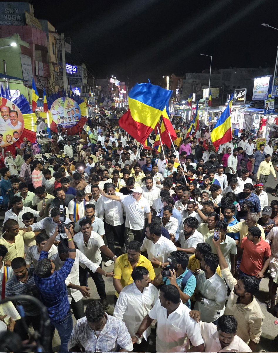 draramadoss's tweet image. "உரிமை மீட்க… தலைமுறை காக்க’" பயணத்தில், ஸ்ரீபெரும்புதூரில் பங்கேற்று உரையாற்றிய போது..! #உரிமைமீட்க | #தலைமுறைகாக்க