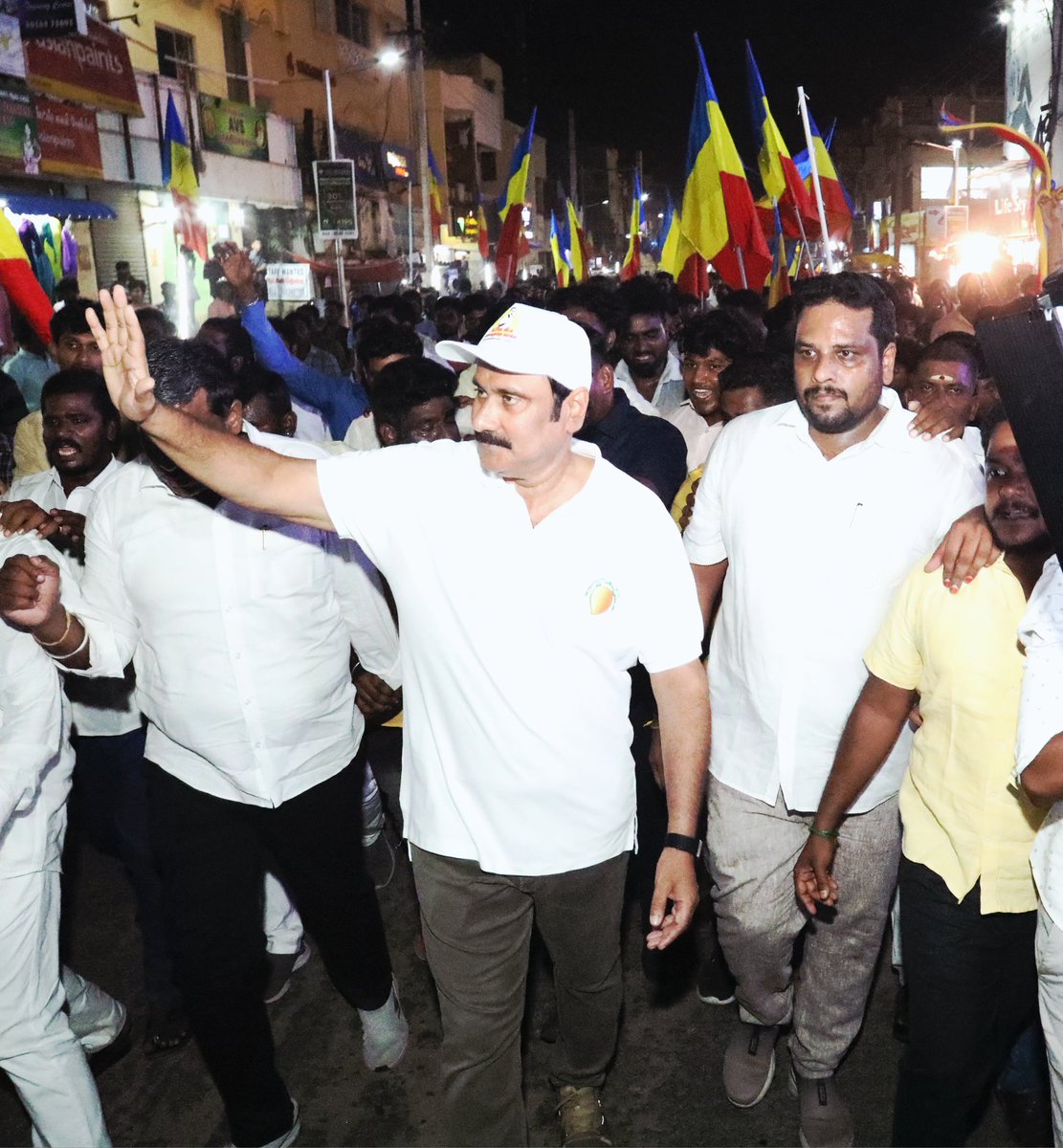 draramadoss's tweet image. "உரிமை மீட்க… தலைமுறை காக்க’" பயணத்தில், ஸ்ரீபெரும்புதூரில் பங்கேற்று உரையாற்றிய போது..! #உரிமைமீட்க | #தலைமுறைகாக்க
