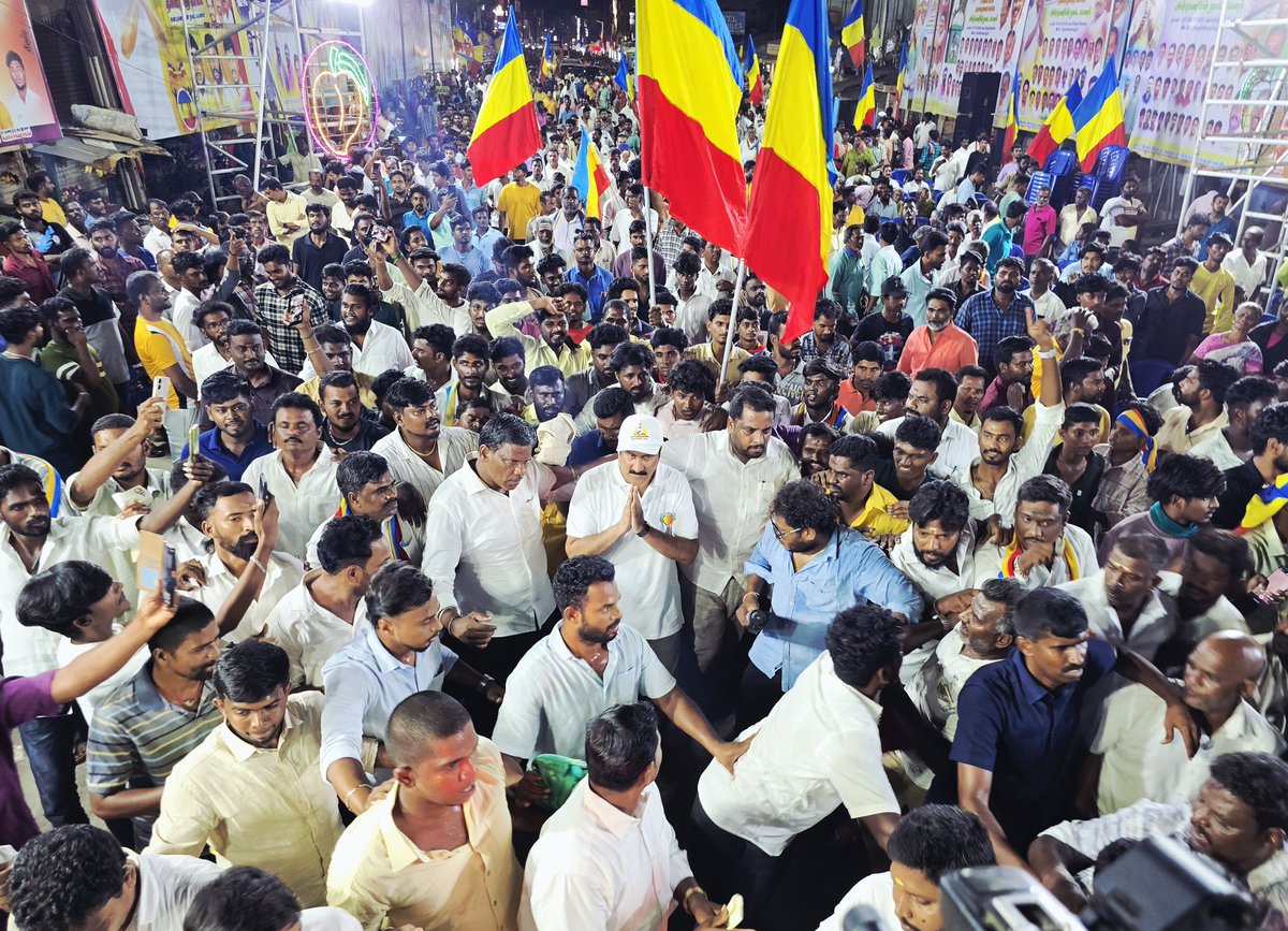 draramadoss's tweet image. "உரிமை மீட்க… தலைமுறை காக்க’" பயணத்தில், ஸ்ரீபெரும்புதூரில் பங்கேற்று உரையாற்றிய போது..! #உரிமைமீட்க | #தலைமுறைகாக்க