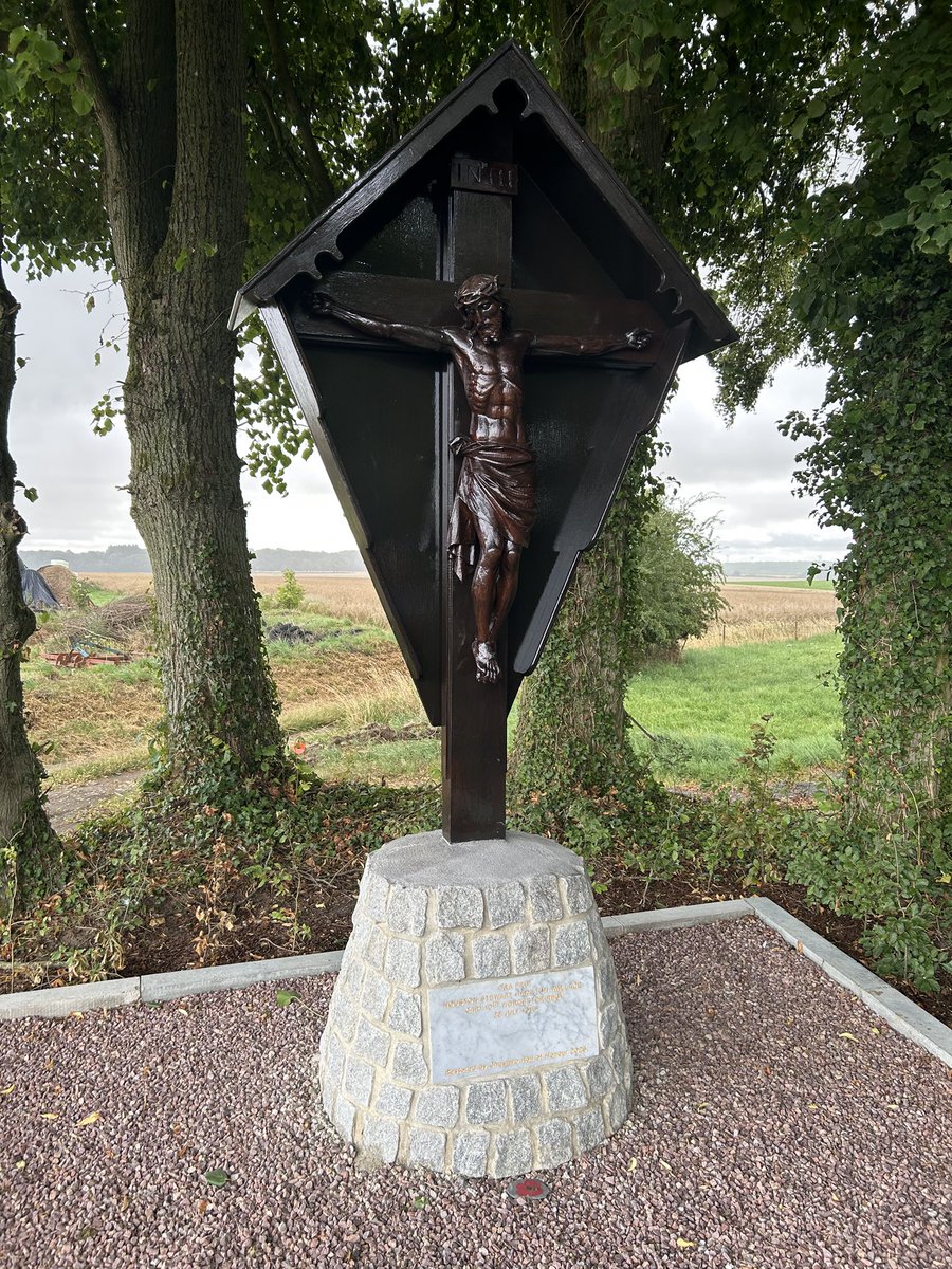 CheshireRemembers (@cheshire1418) on Twitter photo After nearly 3 years of fundraising, planning and work, I am really proud of what we have achieved at the Houston Wallace and 9 Brave memorials in Bazentin.
Fantastic work by <a href="/WFServicesLtd/">Western Front Services</a> <a href="/pro5w/">Terry Berry</a> & <a href="/GreatWarNerd/">Rick Smith🇺🇦</a>
Thank you to everyone who donated.
#cheshire #worcestshire After nearly 3 years of fundraising, planning and work, I am really proud of what we have achieved at the Houston Wallace and 9 Brave memorials in Bazentin.
Fantastic work by <a href="/WFServicesLtd/">Western Front Services</a> <a href="/pro5w/">Terry Berry</a> & <a href="/GreatWarNerd/">Rick Smith🇺🇦</a>
Thank you to everyone who donated.
#cheshire #worcestshire