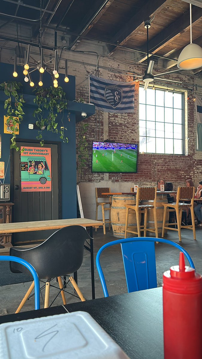 Emily Neesley tweet media