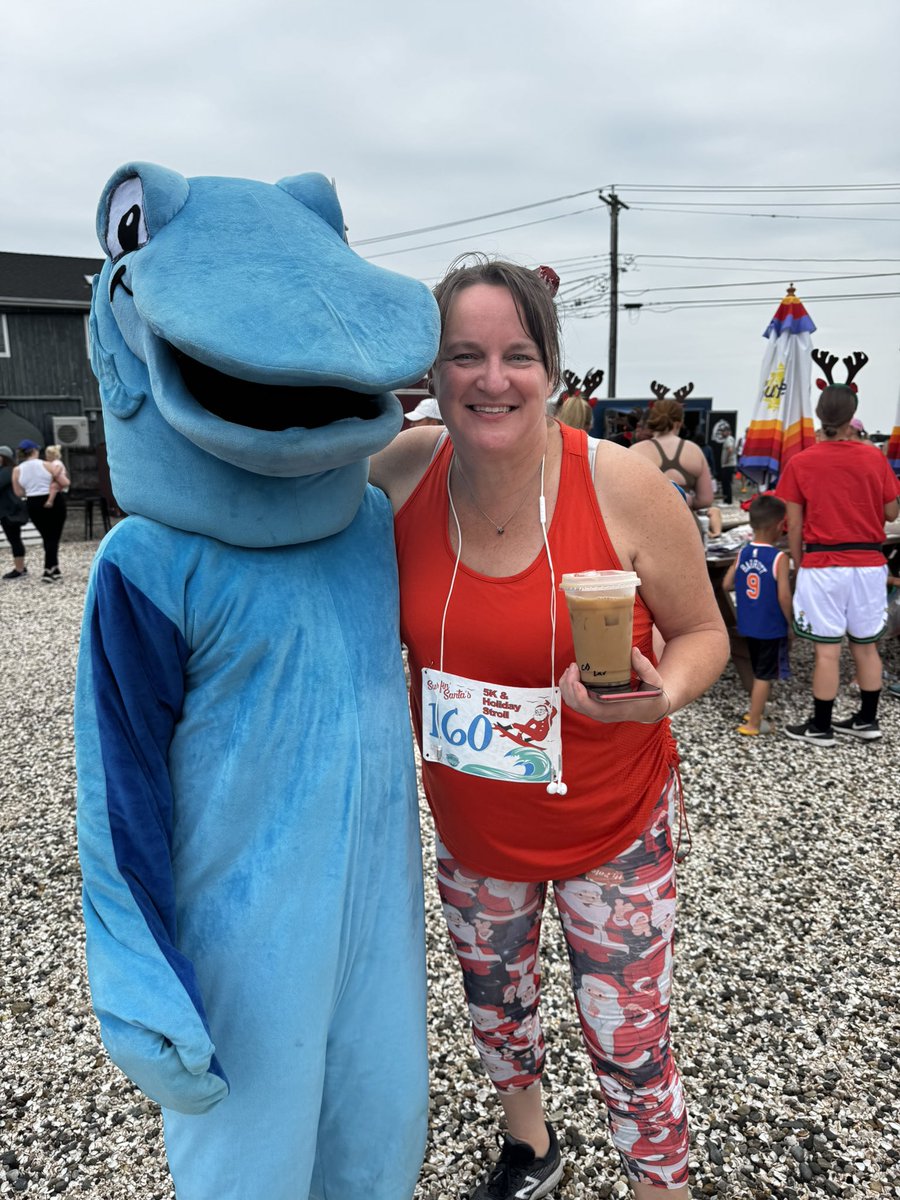 BluefishTourn's tweet photo. Todd was hanging out at the @surfsidehotel Surfin Santa 5K today https://t.co/pAGoAWKSu6