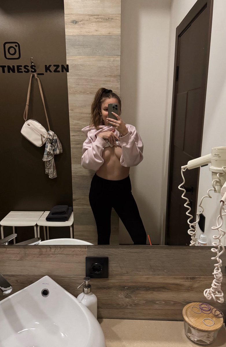 алиняш tweet media