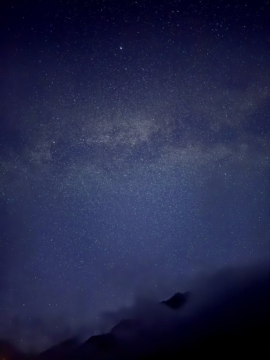 mattheoflrd2's tweet image. La photo folle que j’ai réussi à faire à la montagne, je me dois de vous la partager