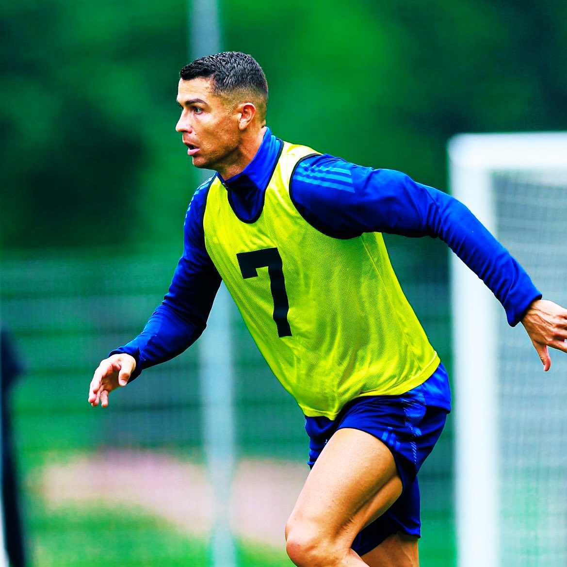 CallHimGoat's tweet image. بغض النظر عن معسكر النمسا
فترة كريستيانو في النصر جمالية الصور فيها كثير اذا استثنينا مصورين روشن مع فلاترهم والتوقيع