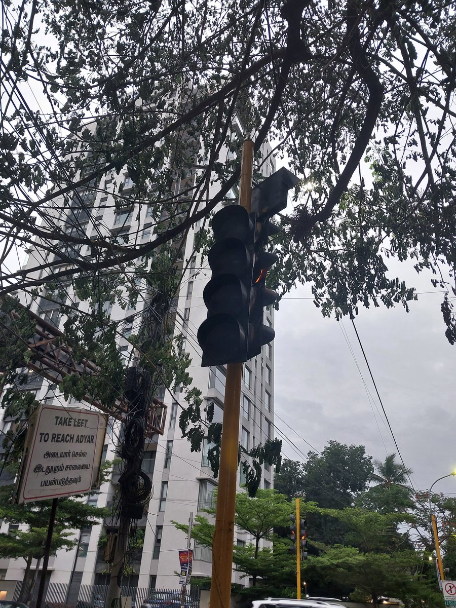 joe552048's tweet photo. Dear @ChennaiTraffic
I have raised multiple tweets regarding the condition of the traffic signal on St. Mary's Road and C.P Ramaswamy Road, but only temporary fixes are done. Again signal is bent, the signal light in this photo is not aligned and looks like it can fall anytime.. https://t.co/gzgEjyGlJq