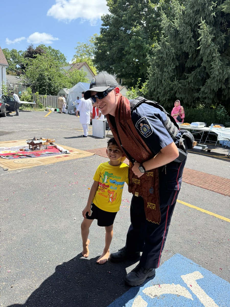 STPSmedia's tweet image. We are proud to be part of a community that celebrates culture, connection, and tradition. 

Thank you to the Hindu Cultural Centre for your hospitality and for allowing us to share in this meaningful celebration with you. 

#STPSInTheCommunity #CulturalCelebration