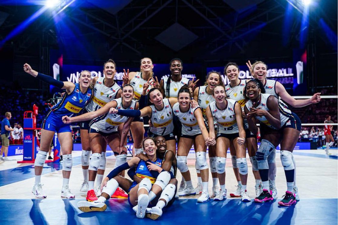 LA SQUADRA PIÙ FORTE DEL MONDO PORTA IL TRICOLORE SUL PETTO 🇮🇹🇮🇹🇮🇹🇮🇹🇮🇹🇮🇹🇮🇹🇮🇹