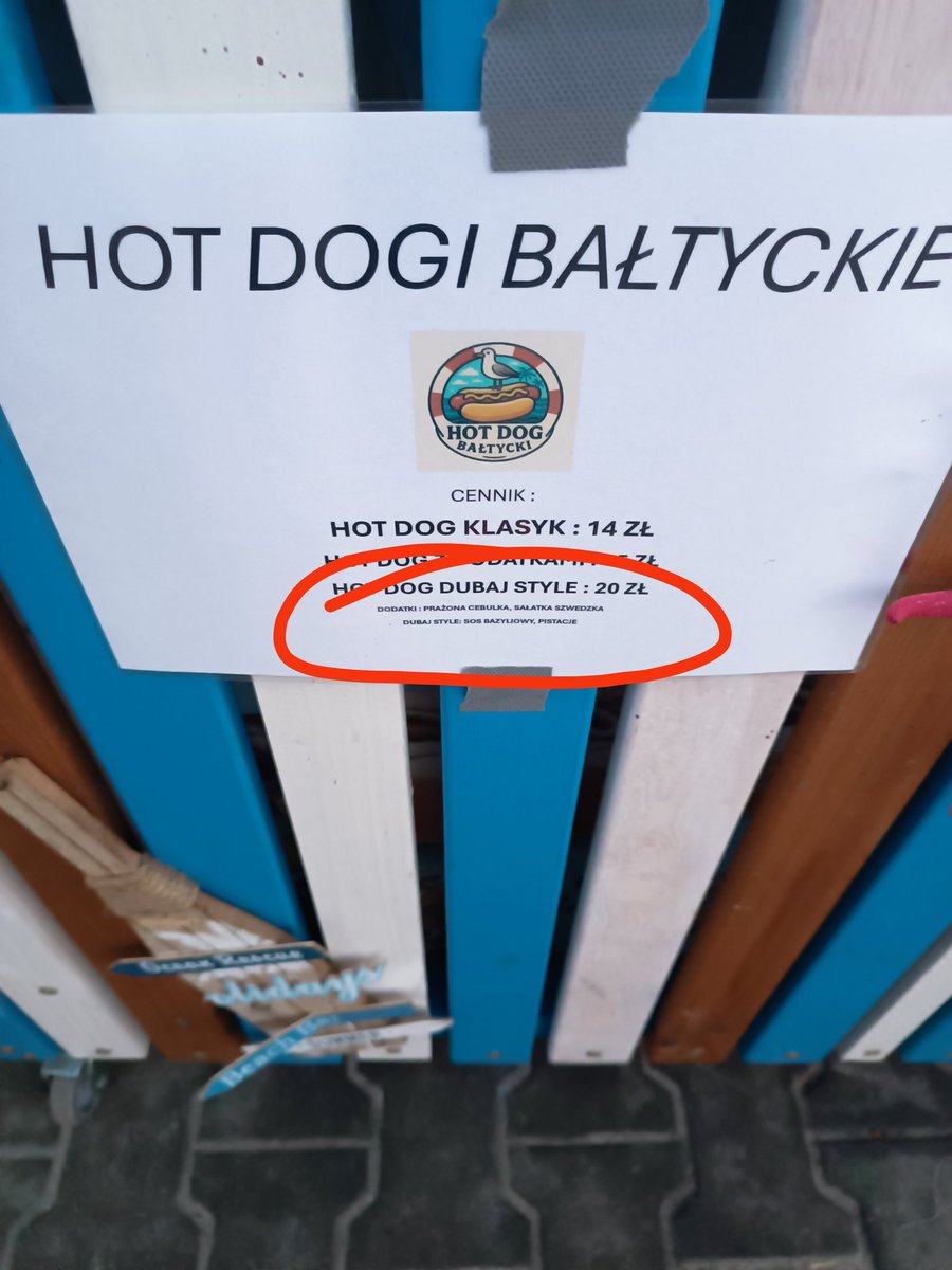 jack__sparrow5's tweet image. 20 zł, hot dog dubajski. Z kremem pistacjowym 😳