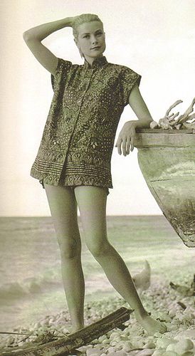 Leg453's tweet image. To me, Grace Kelly might have been the most beautiful woman ever. And we have a few wonderful bare legs pics of her.