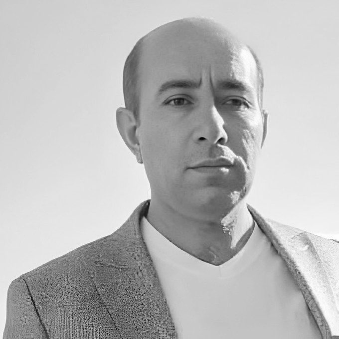 shahrzad1818's tweet image. یعقوب درخشان، در یک دادگاه نمایشی
بدون وکیل
بدون اطلاع خانواده
با «اعترافِ» زیر شکنجه به اعدام محکوم شد
صدای هم باشیم
صدای هم باشیم
صدای هم باشیم
#یعقوب_درخشان