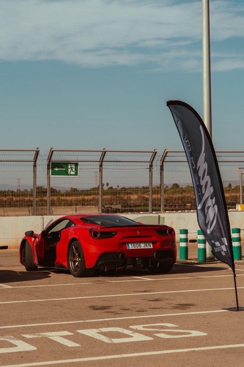 Josealvarezvila's tweet photo. Ferrari… https://t.co/6FPsRGHqzN