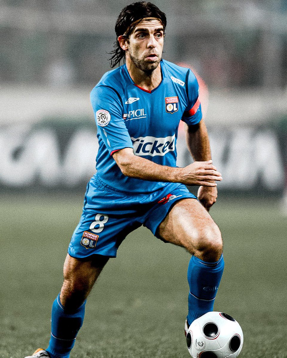Ligue1_POR's tweet image. Essa skin do Juninho era lendária 🎯