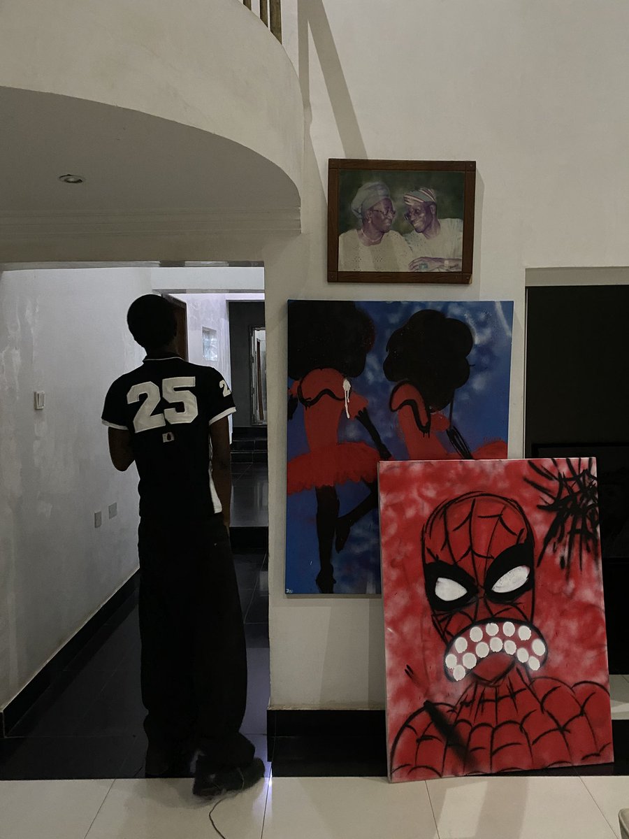 oluiige's tweet photo. I am your favorite superhero https://t.co/jq8GlCZ5sf