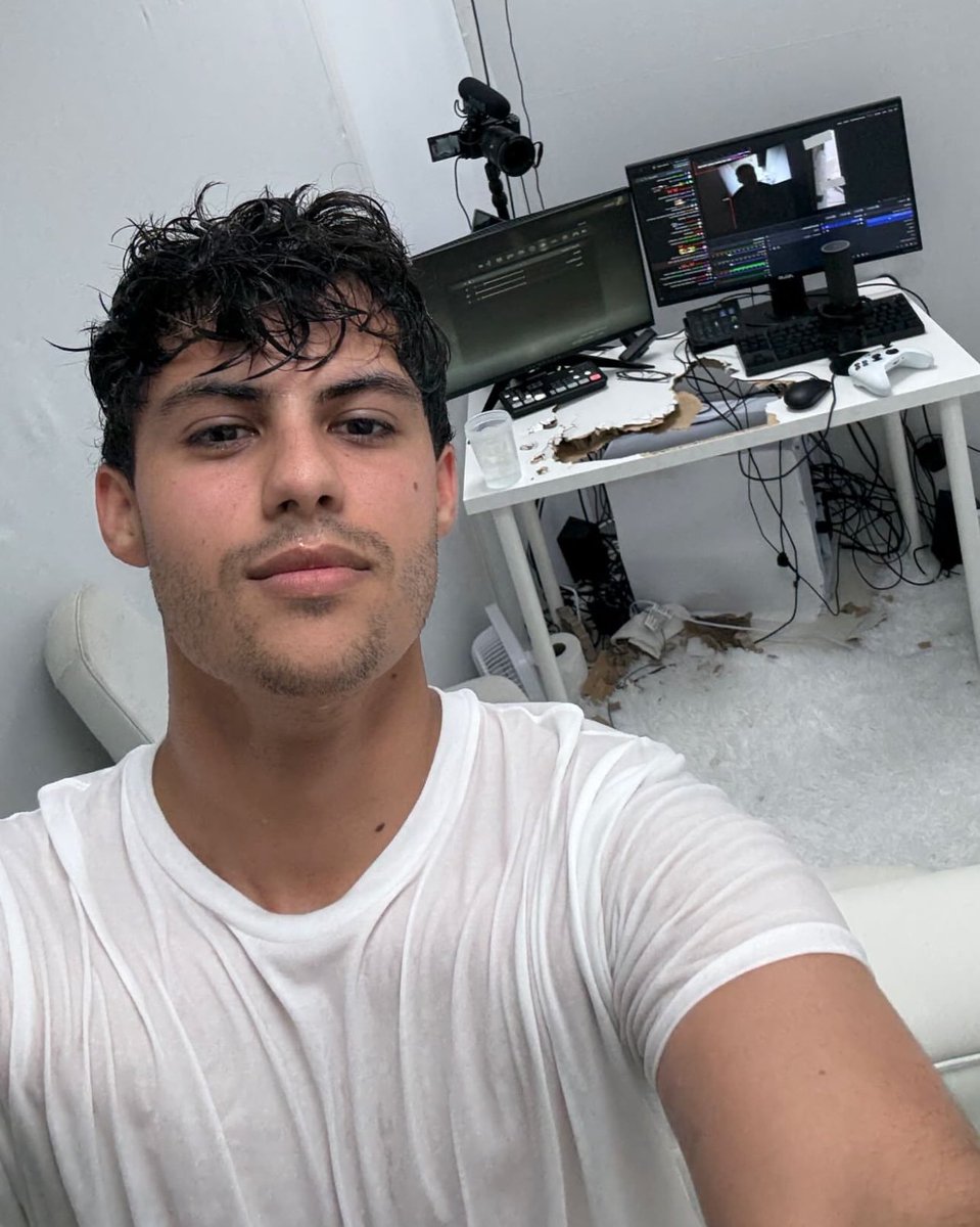 FaZeNewFollows's tweet photo. Weekly FaZe Follow Update
7/19 - 7/26

Ron: +73,208
3,950,825 -> 🎉4,024,033🎉

Adapt: +29,176
1,018,346 -> 1,047,522

Jason: +40,392
1,538,022 -> 1,578,414

Lacy: +39,205
1,611,916 -> 1,651,121

Silky: +25,512
912,824 -> 938,336

PBM: +44,525
2,055,062 -> 2,099,587 https://t.co/ndsnKoQKSm