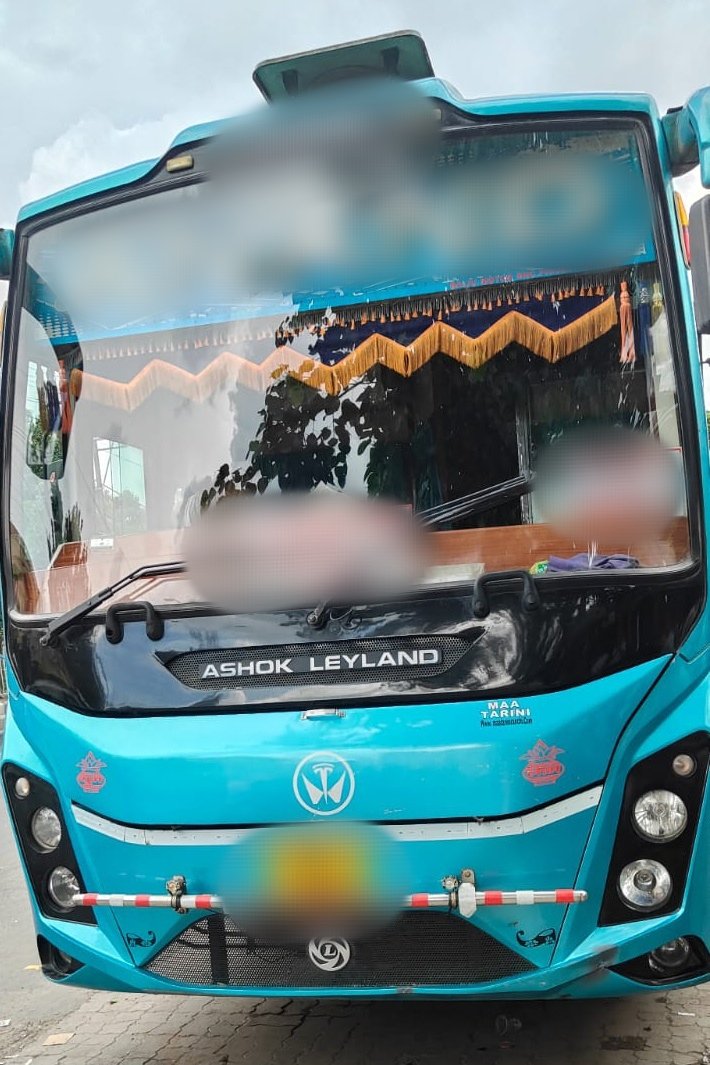 Sashastra Seema Bal (@ssb_india) on Twitter photo Big win against human trafficking!
Based on actionable input shared by 34 Bn SSB (<a href="/34BNALIPURDUAR/">@34BnSSB_INDIA</a>) and coordination by the Intelligence team of FTR Hqrs SSB, Siliguri (<a href="/SSBFTRSILIGURI/">SSB FTR HQR SILIGURI</a>),
34 teenage girls rescued and 3 suspected traffickers detained in a joint operation by SSB Big win against human trafficking!
Based on actionable input shared by 34 Bn SSB (<a href="/34BNALIPURDUAR/">@34BnSSB_INDIA</a>) and coordination by the Intelligence team of FTR Hqrs SSB, Siliguri (<a href="/SSBFTRSILIGURI/">SSB FTR HQR SILIGURI</a>),
34 teenage girls rescued and 3 suspected traffickers detained in a joint operation by SSB