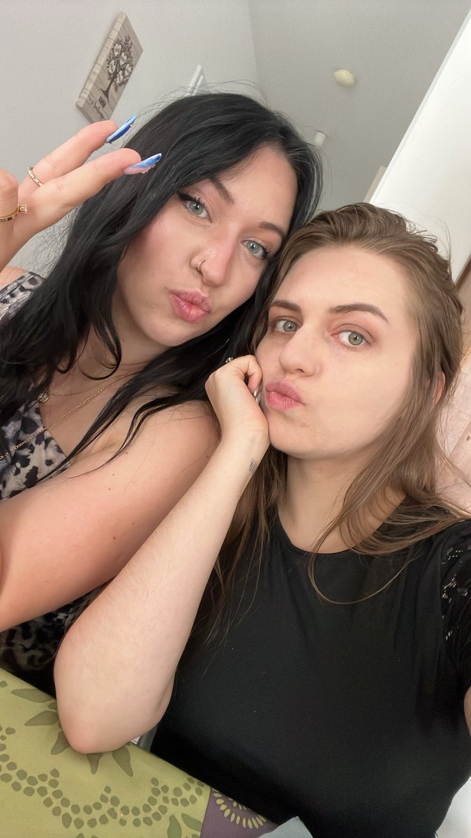 FollowMe_Seth's tweet image. Anniversaire de ma beauté ❤️