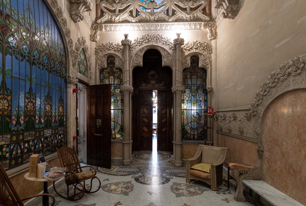 itsrapha83's tweet photo. Periodic reminder that you control what content you see!

If you want to see more original travel and architecture photography, then interact with this post by liking and sharing and the algorithm will give you more content like this ;) https://t.co/vnaj4WY16r
