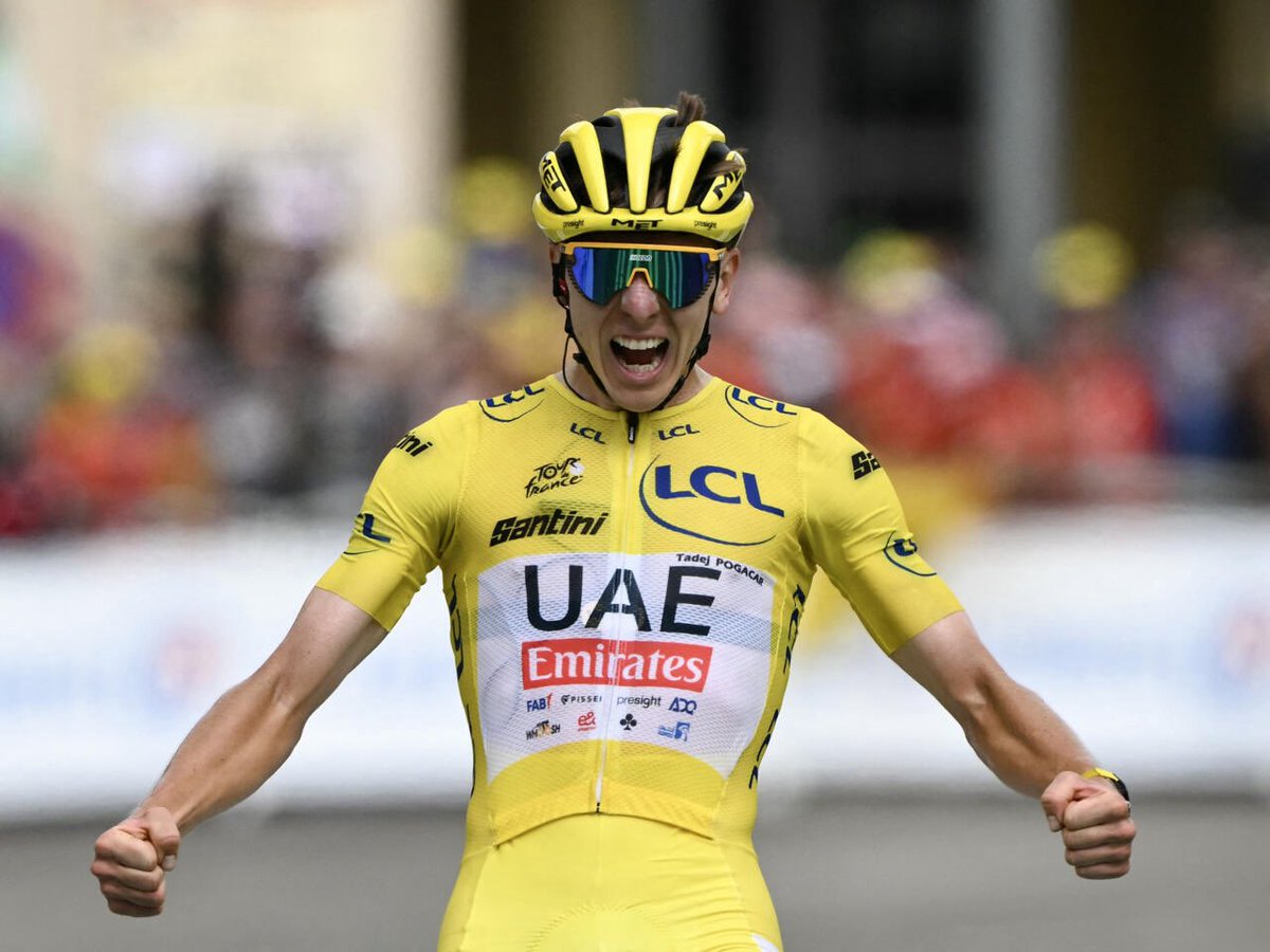 Kulturlesite_'s tweet image. 🚨🚵♂️ TADEJ POGACAR REMPORTE SON 4ÈME TOUR DE FRANCE À 26 ANS !!