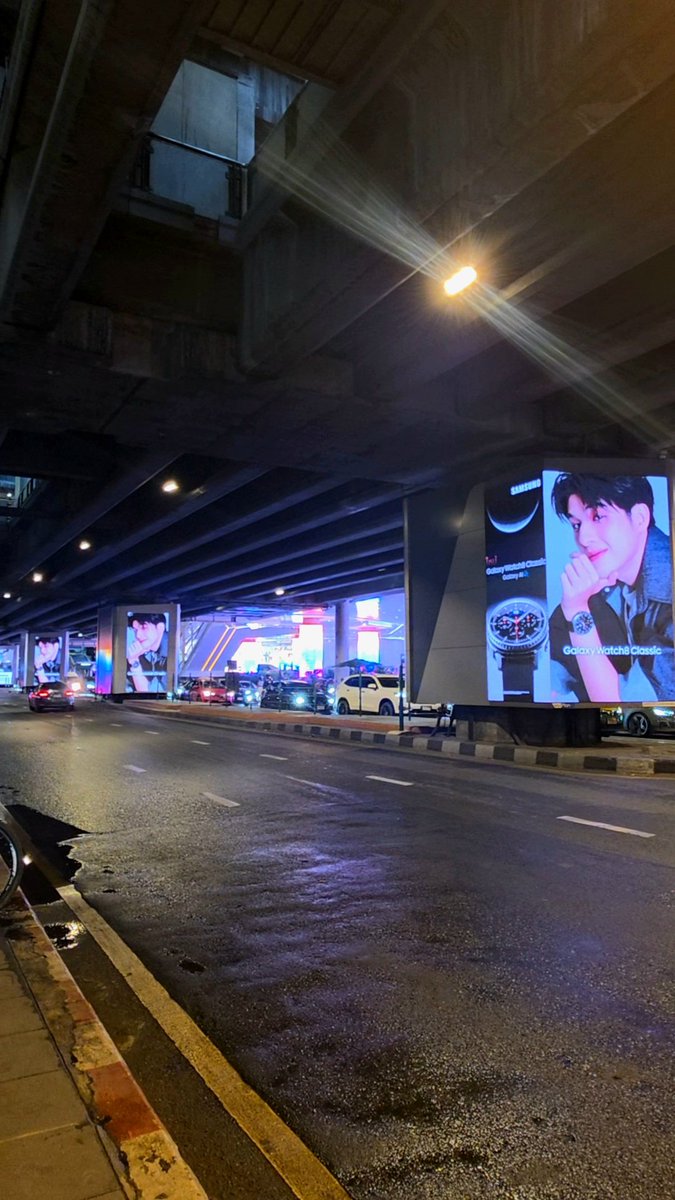 20_7vibes's tweet image. Fin ah