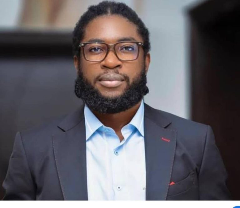 PrimeReportersn's tweet image. Popular Socialite Abu Abel Arrested Over ₦447 Million Land Scam in Lagos
Lagos-based socialite Olaseni Johnson Olayinka, popularly known as Abu Abel, has been arrested by operatives of the Force Criminal Investigations Department (FCID) Annex, Alagbon, for his alleged…