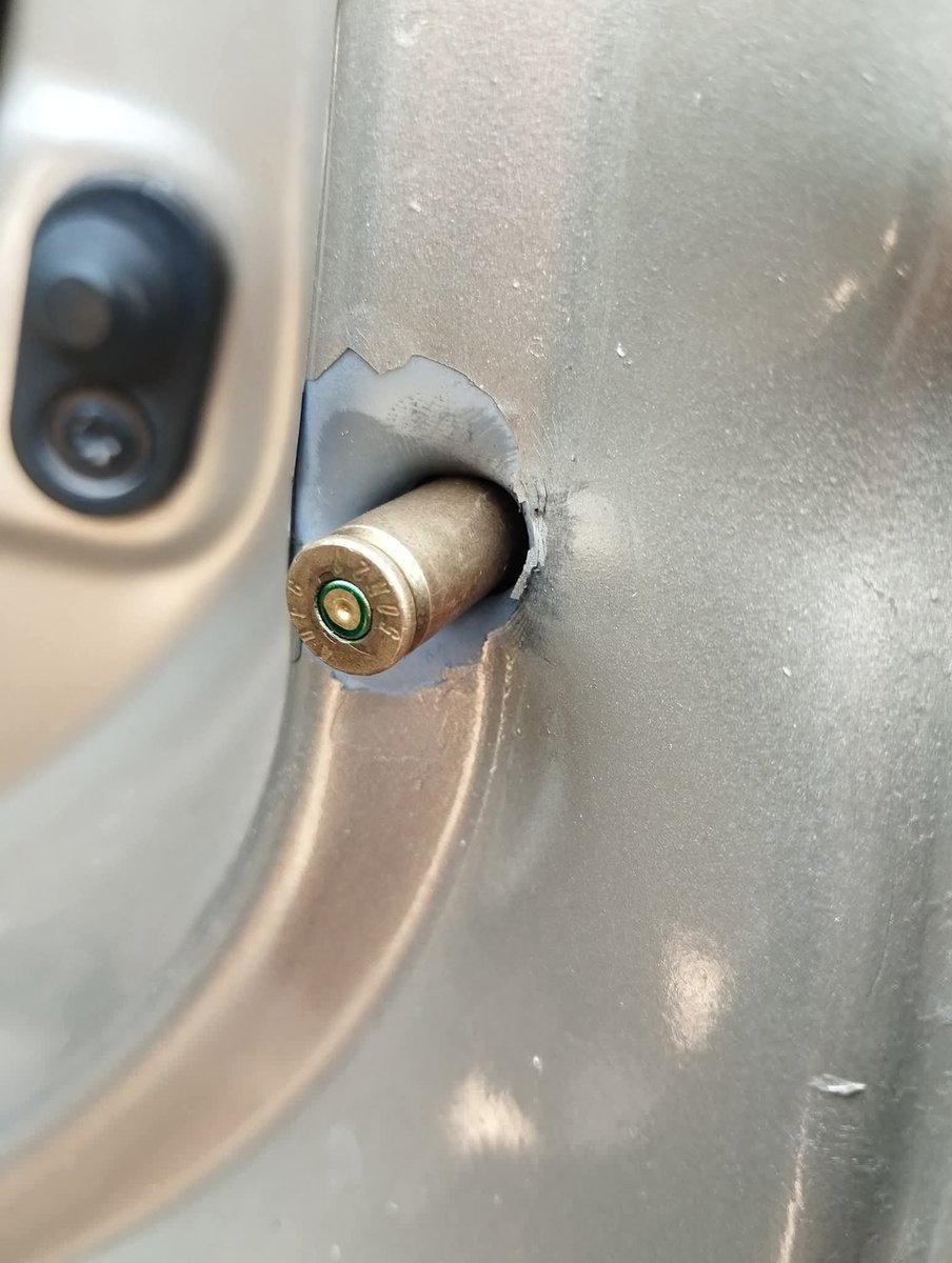 NaiBlogger's tweet image. Is this a bullet or a bullet casing? Hawa wakora wanatuchezea sasa